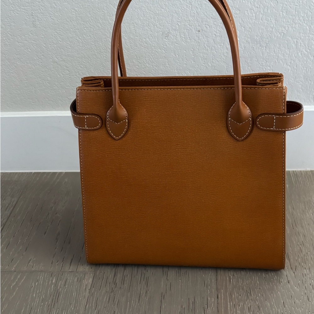 Burberry Leather Authentic Tote bag - Picture 2 of 9